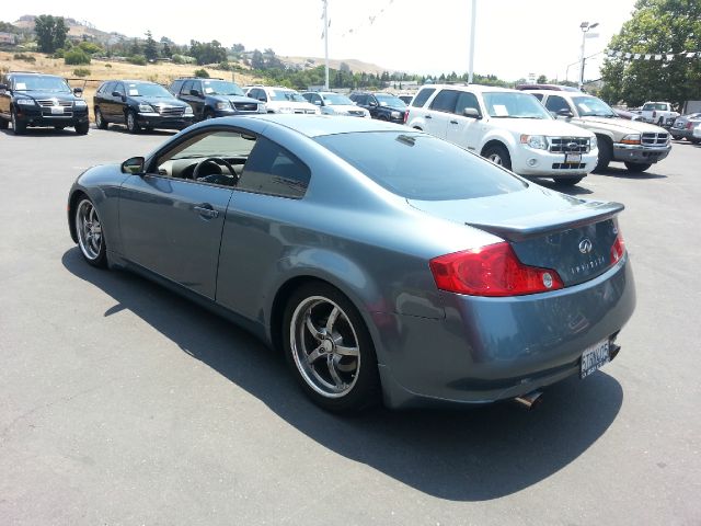 Infiniti G35 2005 photo 3