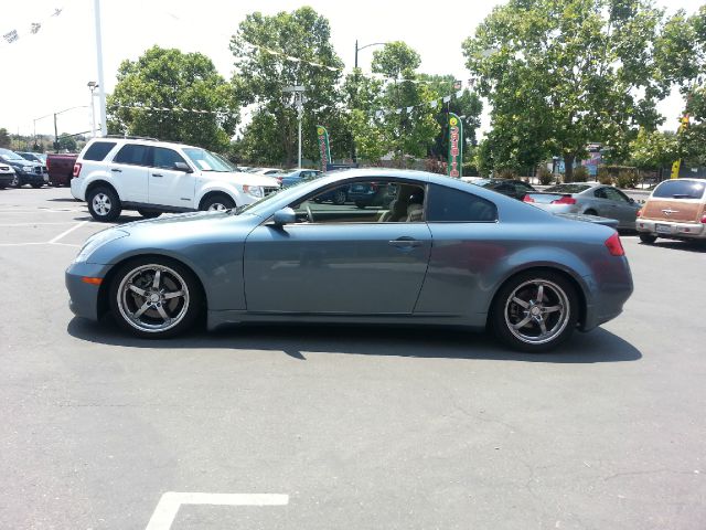 Infiniti G35 2005 photo 4