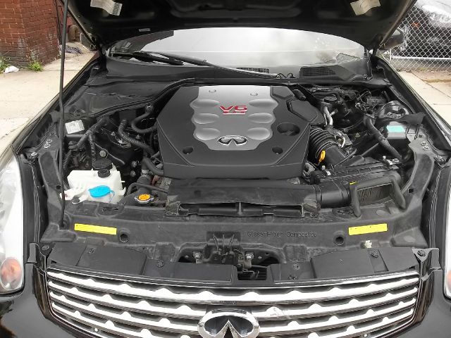 Infiniti G35 2005 photo 16