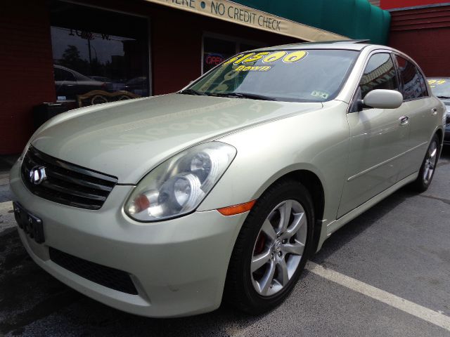 Infiniti G35 2005 photo 3