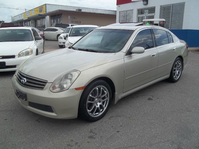 Infiniti G35 2005 photo 2