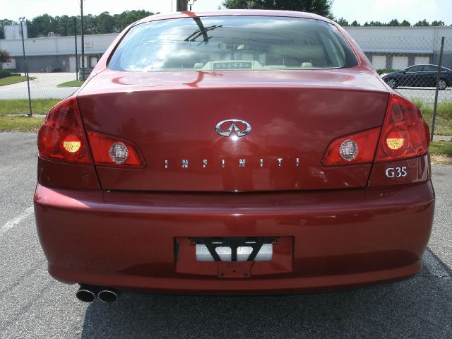 Infiniti G35 2005 photo 2