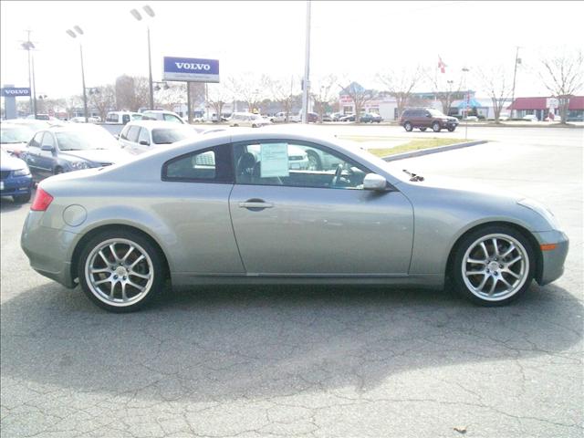 Infiniti G35 2005 photo 4