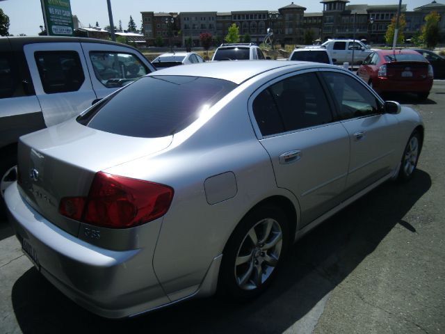 Infiniti G35 2005 photo 4