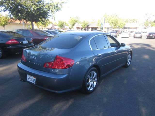 Infiniti G35 2005 photo 3