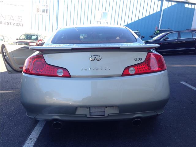 Infiniti G35 2005 photo 2