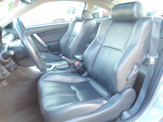 Infiniti G35 2005 photo 4