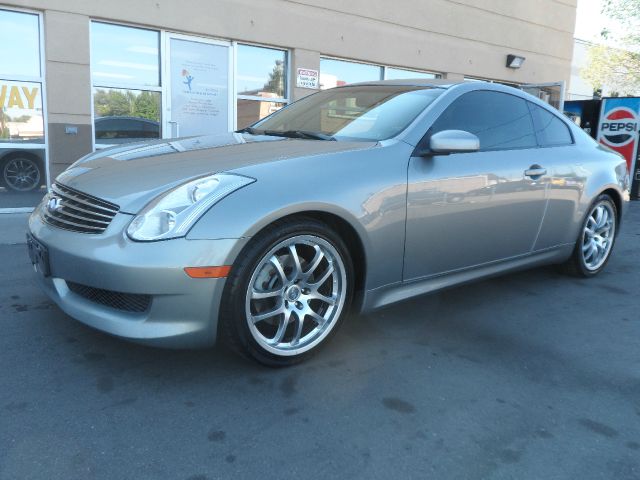 Infiniti G35 2006 photo 1