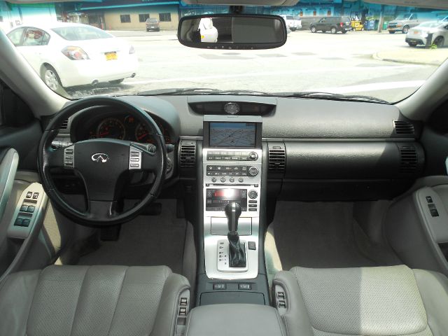 Infiniti G35 2006 photo 1