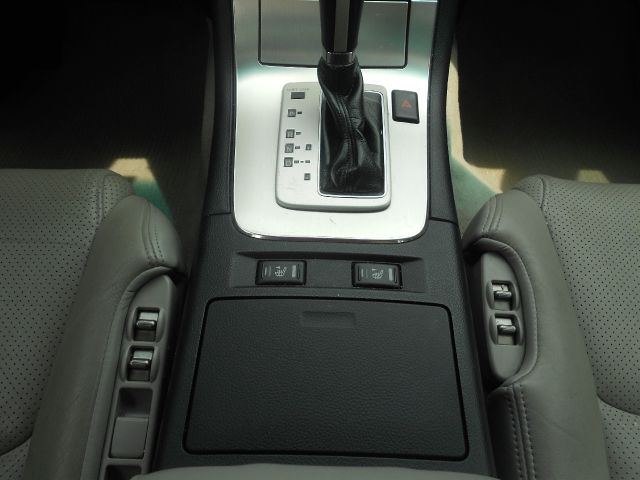 Infiniti G35 2006 photo 13