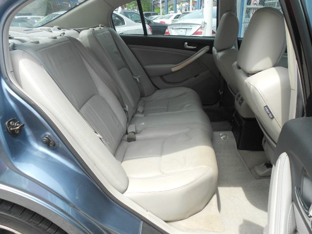 Infiniti G35 2006 photo 3