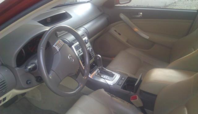 Infiniti G35 2006 photo 2