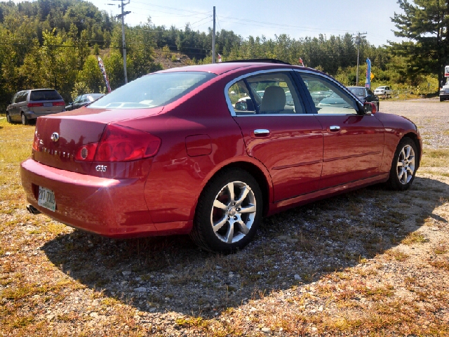 Infiniti G35 2006 photo 2