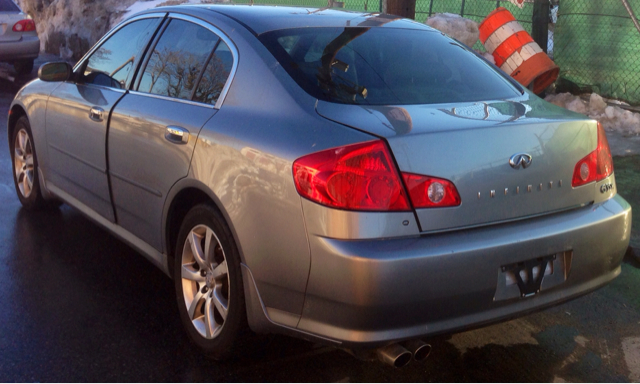 Infiniti G35 2006 photo 2