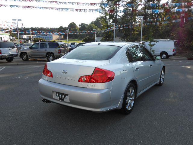 Infiniti G35 2006 photo 4