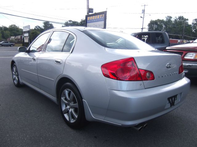 Infiniti G35 2006 photo 3