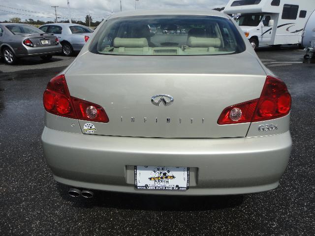 Infiniti G35 2006 photo 4