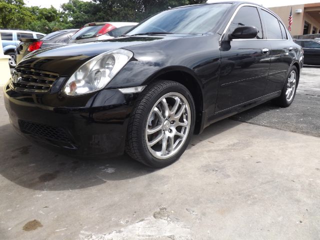 Infiniti G35 2006 photo 3