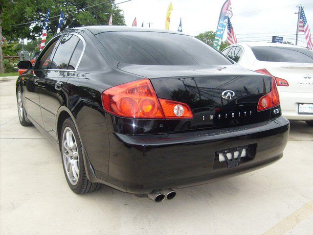 Infiniti G35 2006 photo 2