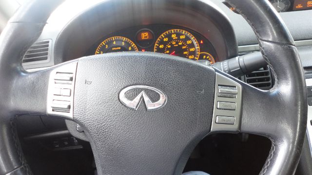 Infiniti G35 2006 photo 18