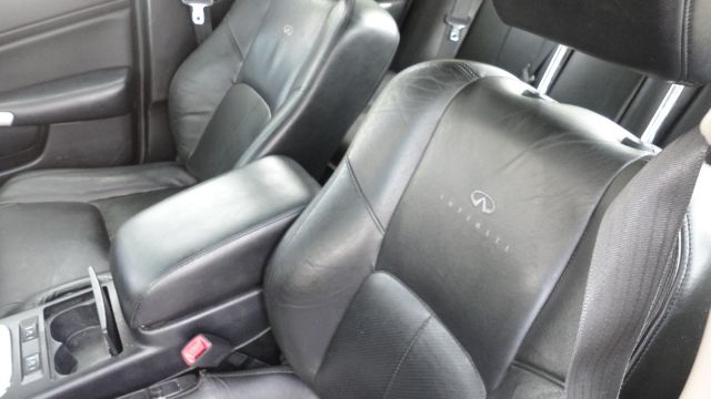 Infiniti G35 2006 photo 8