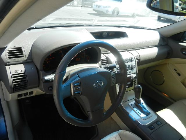 Infiniti G35 2006 photo 7