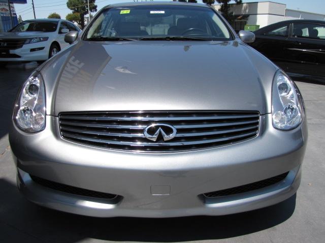 Infiniti G35 2006 photo 2