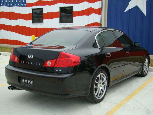 Infiniti G35 2006 photo 3