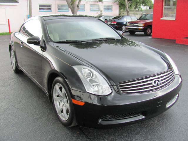 Infiniti G35 2006 photo 2