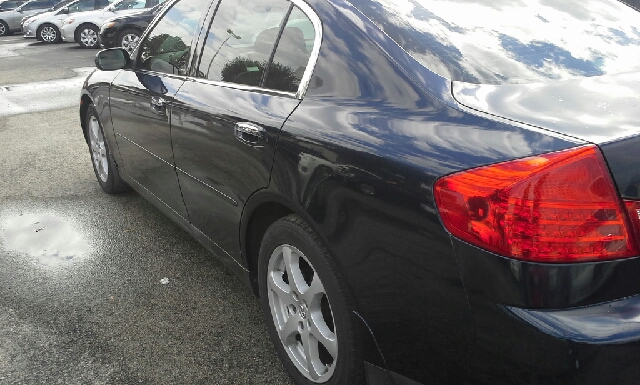 Infiniti G35 2006 photo 4