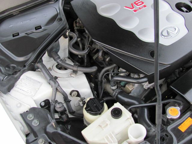 Infiniti G35 2006 photo 20