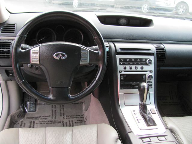 Infiniti G35 2006 photo 38