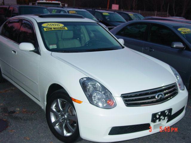 Infiniti G35 2006 photo 2