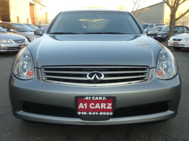 Infiniti G35 2006 photo 2