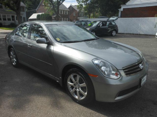 Infiniti G35 2006 photo 1