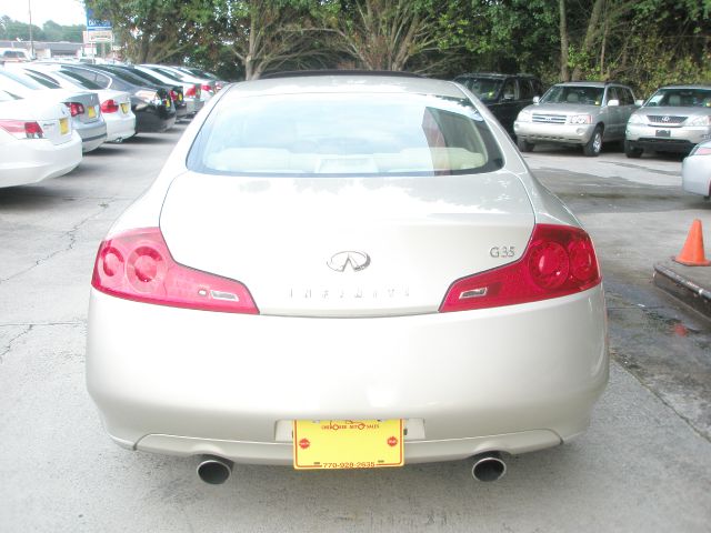 Infiniti G35 2006 photo 2