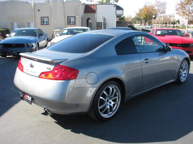 Infiniti G35 2006 photo 2