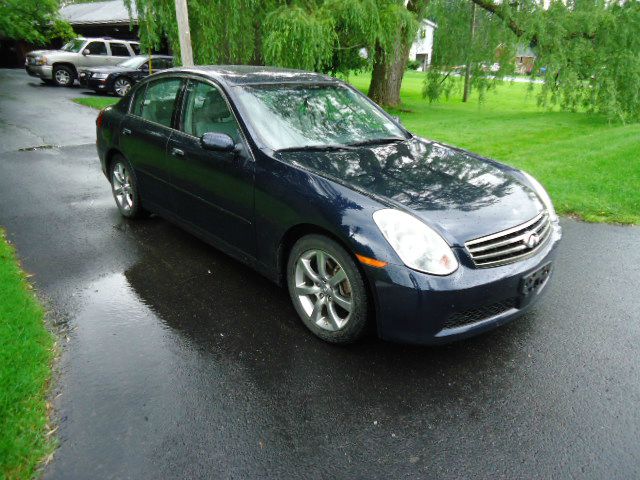 Infiniti G35 2006 photo 2