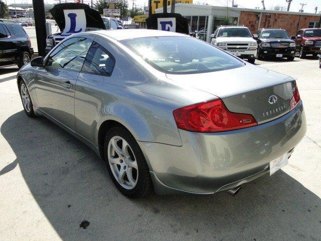 Infiniti G35 2007 photo 2