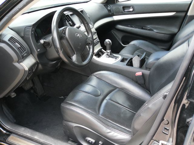 Infiniti G35 2007 photo 4