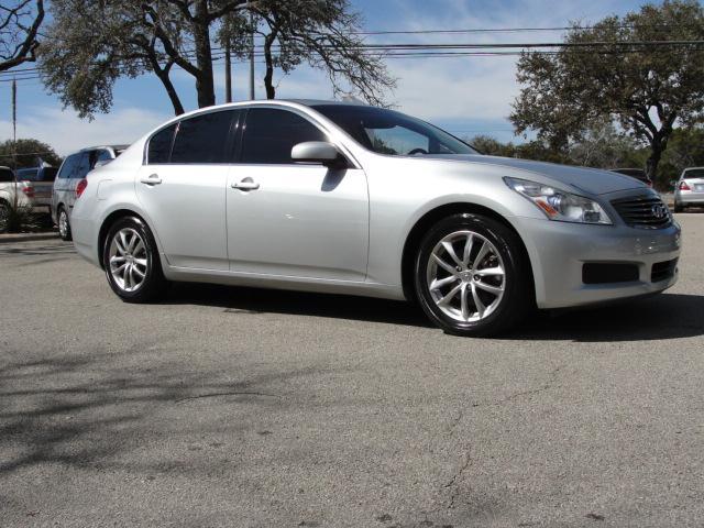 Infiniti G35 2007 photo 1