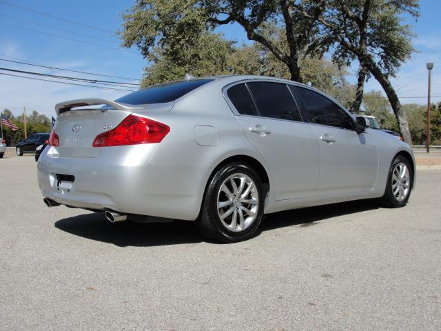 Infiniti G35 2007 photo 3