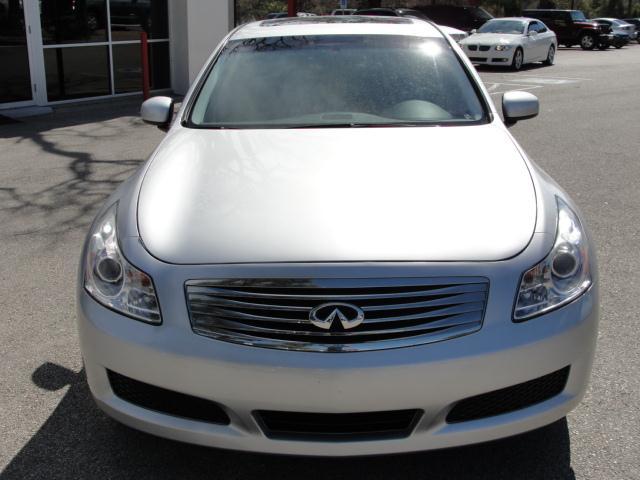 Infiniti G35 2007 photo 4