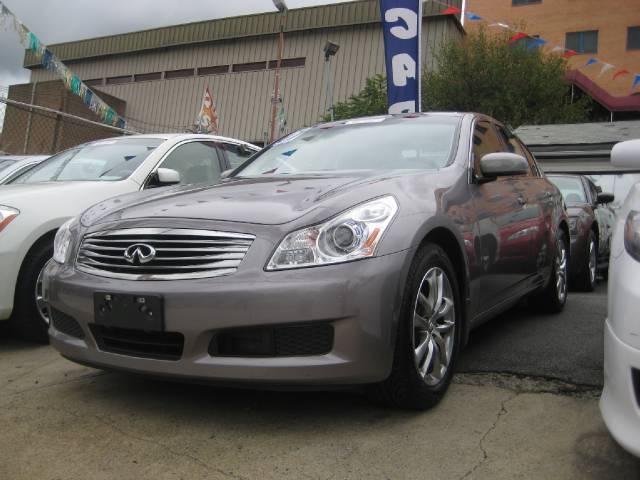 Infiniti G35 2007 photo 2