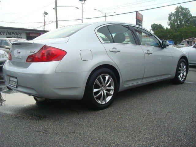 Infiniti G35 2007 photo 3