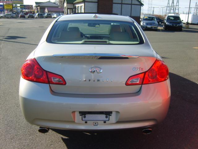 Infiniti G35 2007 photo 4