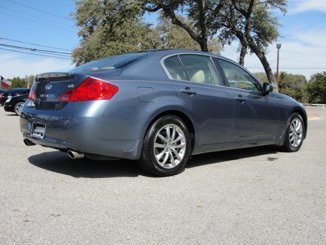 Infiniti G35 2007 photo 3