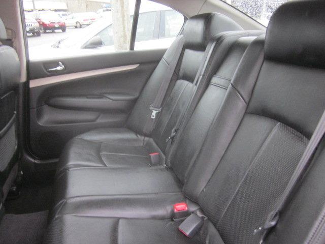 Infiniti G35 2007 photo 4