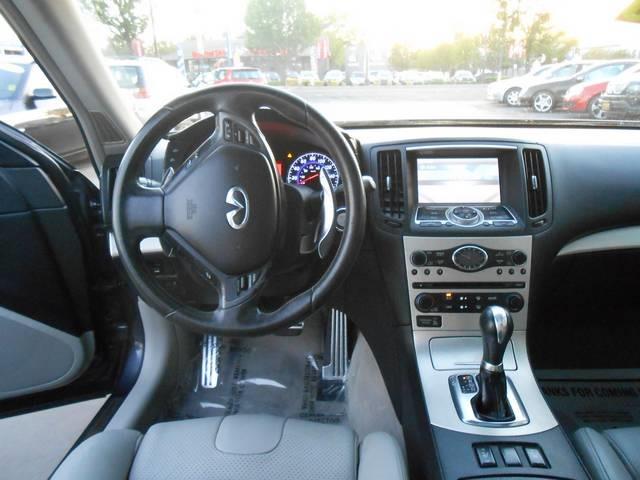 Infiniti G35 2007 photo 13