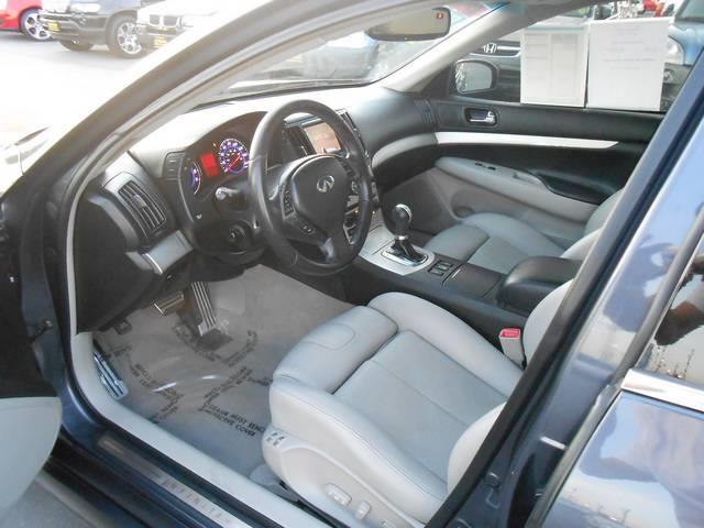 Infiniti G35 2007 photo 14